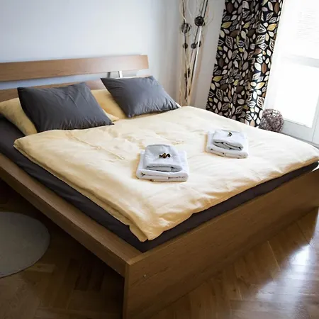 Apartman Poruba Street View